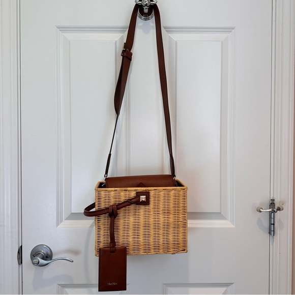 NWOT Max Mara Shoulder Bag with Leather Strap. Sz: OS Spring/Summer/Vacations - Picture 6 of 17